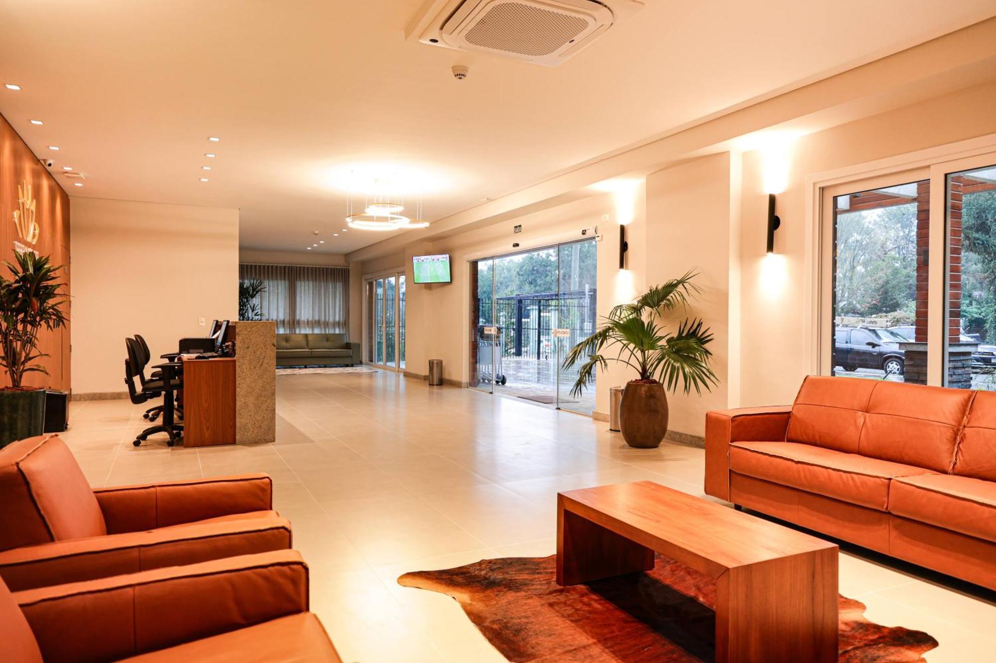 Lindo Flat No Serra Class Com Piscina E Sauna Canela